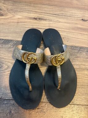 Gucci Gold Metallic Leather Thong Sandals with Double G